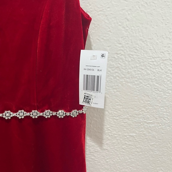 Speechless Red Velvet Sleeveless NWT Layered Dress size 12 - Picture 8 of 9